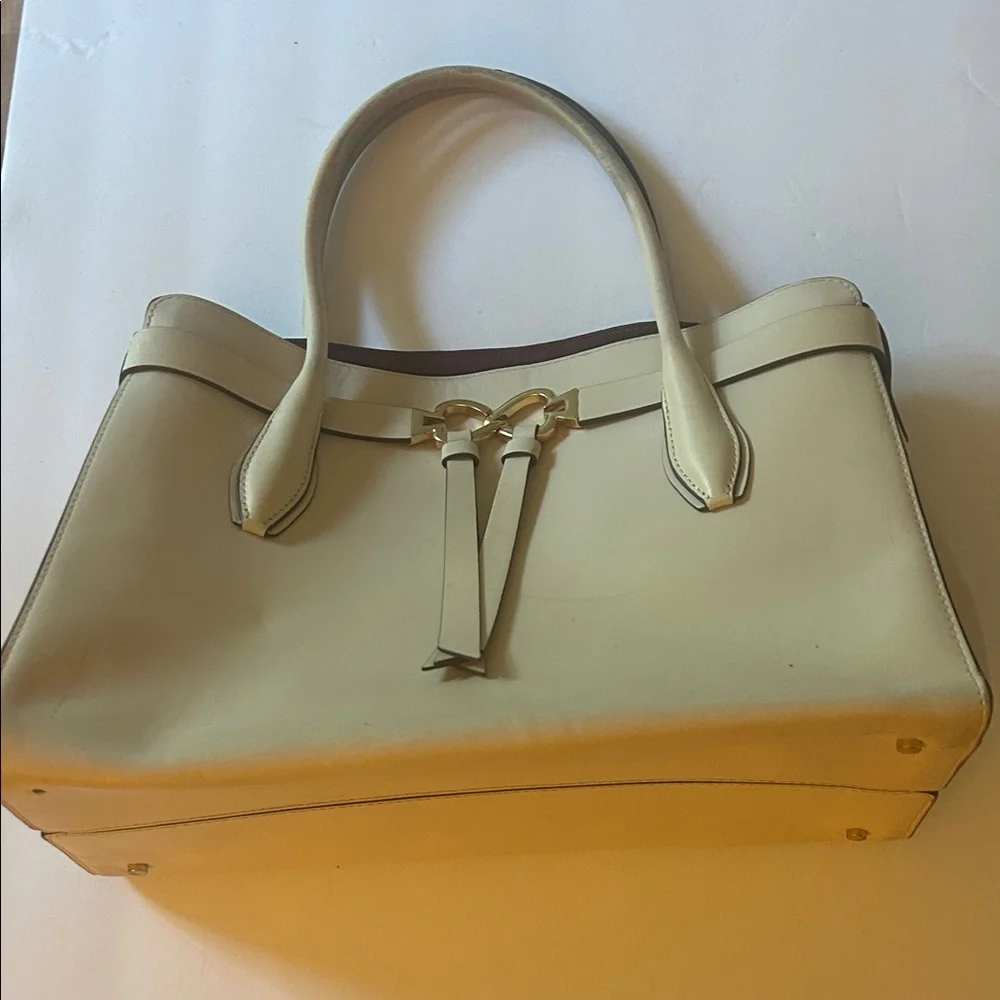 Kate Spade New York Cream Leather Structured Satchel Tote – Gold Hardware